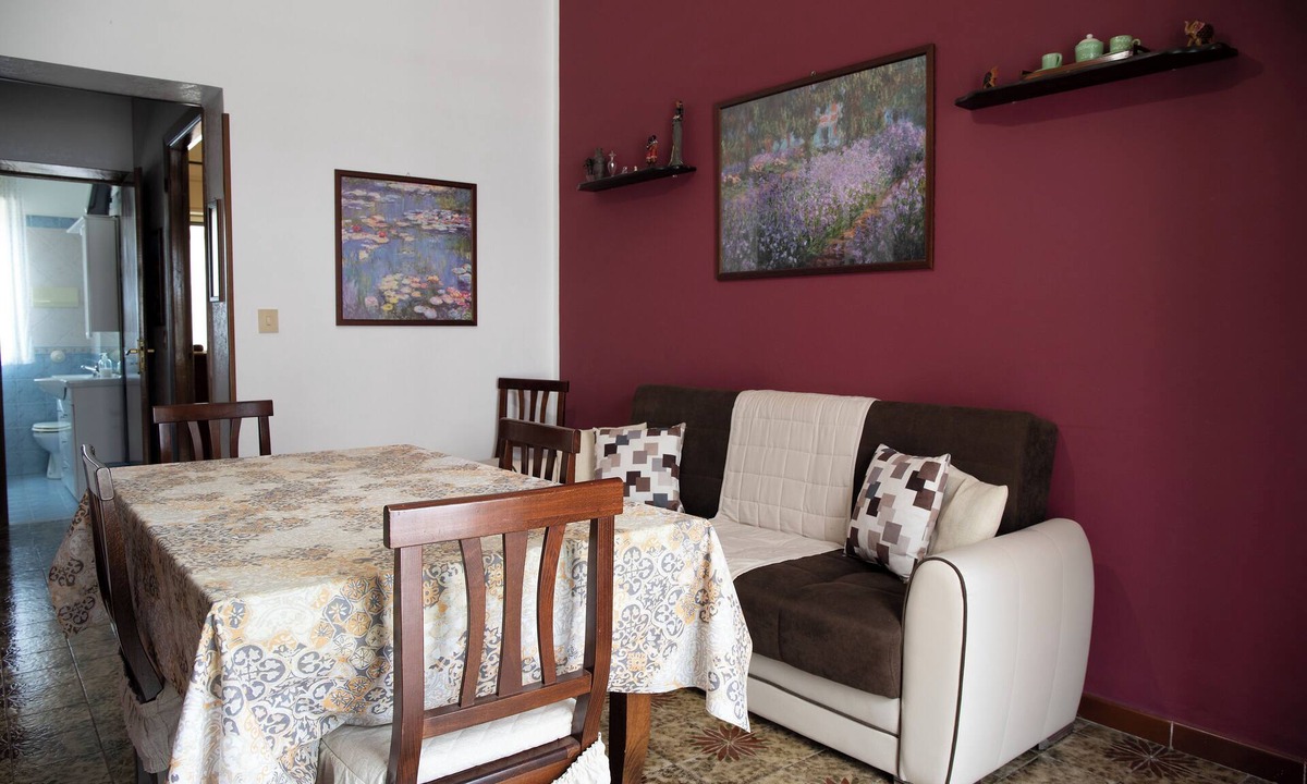 Partanna Apartment | Sunflowers