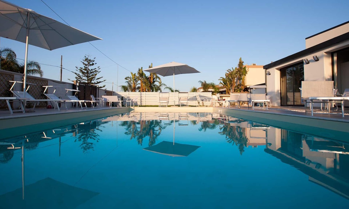 Fanusa Villa | Sunshine's House, Beautiful Villa With Swimming Pool Close ToThe Beach, Sun&Relax