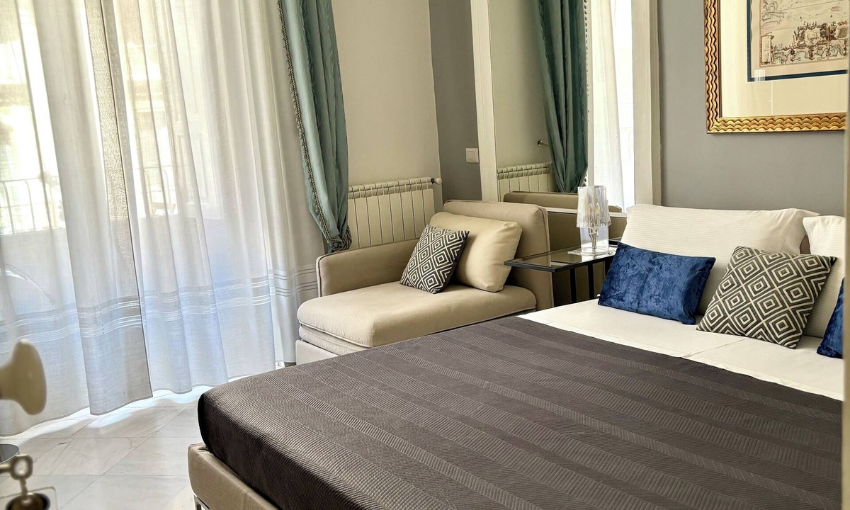Acireale House | Super central and comfortable house in historic 19th-century building.