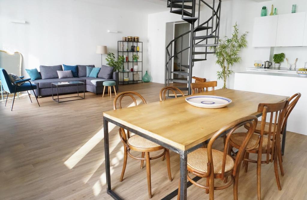 Ruggero Settimo Apartment | T-home/Stylish apartment Palermo center
