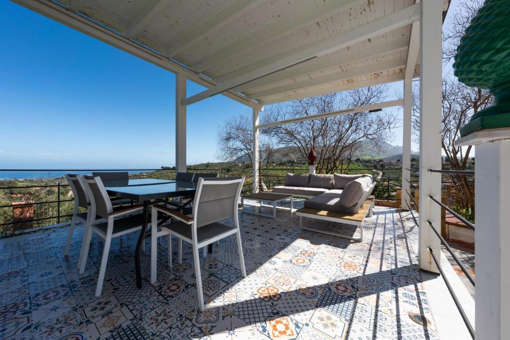 Santa Flavia House | Talìa - Sicilian Panoramic Home