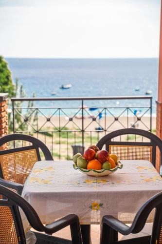 Mazzeo Apartment | Taormina Beach Front - Mazzeo