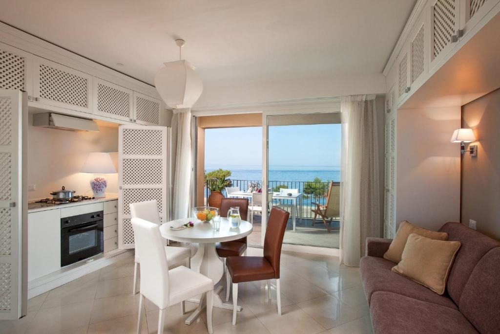 Mazzeo Apartment | Taormina Villa Oasis Residence