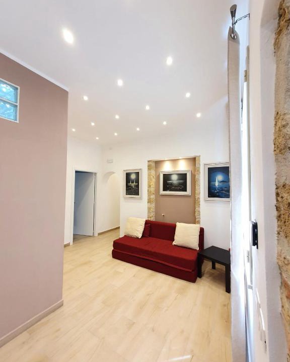 Monte di Pieta Apartment | Teatro Massimo apartment