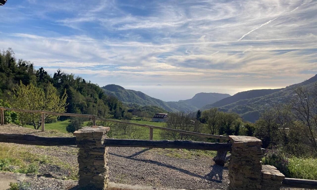 Lago House | Tenuta Mazzotti: Just 12 km from Amantea Beach and 6 km from the Potame Mountains