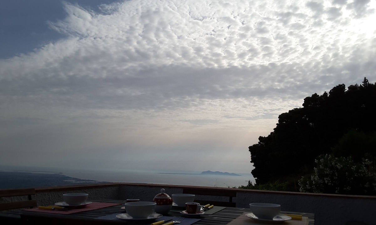 Erice Cottage | the house in the vineyard, a refined country house