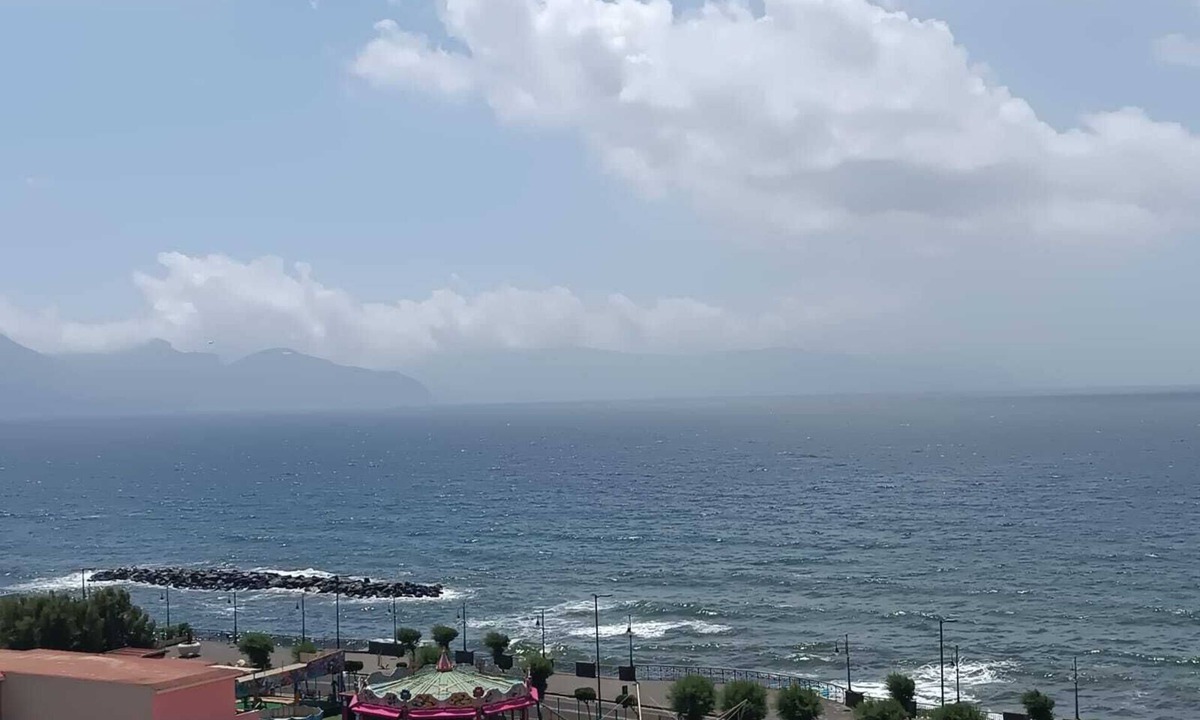 Torre del Greco Apartment | Torre del Greco waterfront apartment - 6 floor with panoramic view