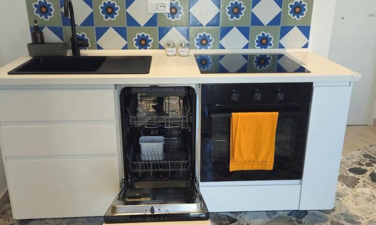 Santa Lucia Apartment | Two Bedroom Apartment with Balcony