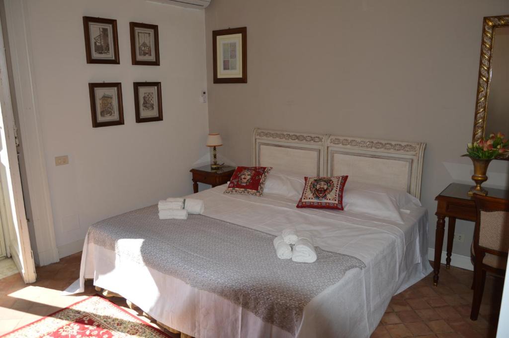 Mascalucia Bed & Breakfast | Uzeda, Doppia con bagno privato