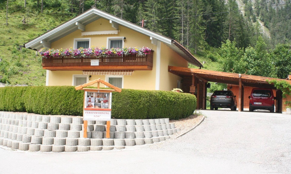 Biberwier Apartment | Vacation apartment w/62m² - 5 min. walk to ski lift – pets welcome