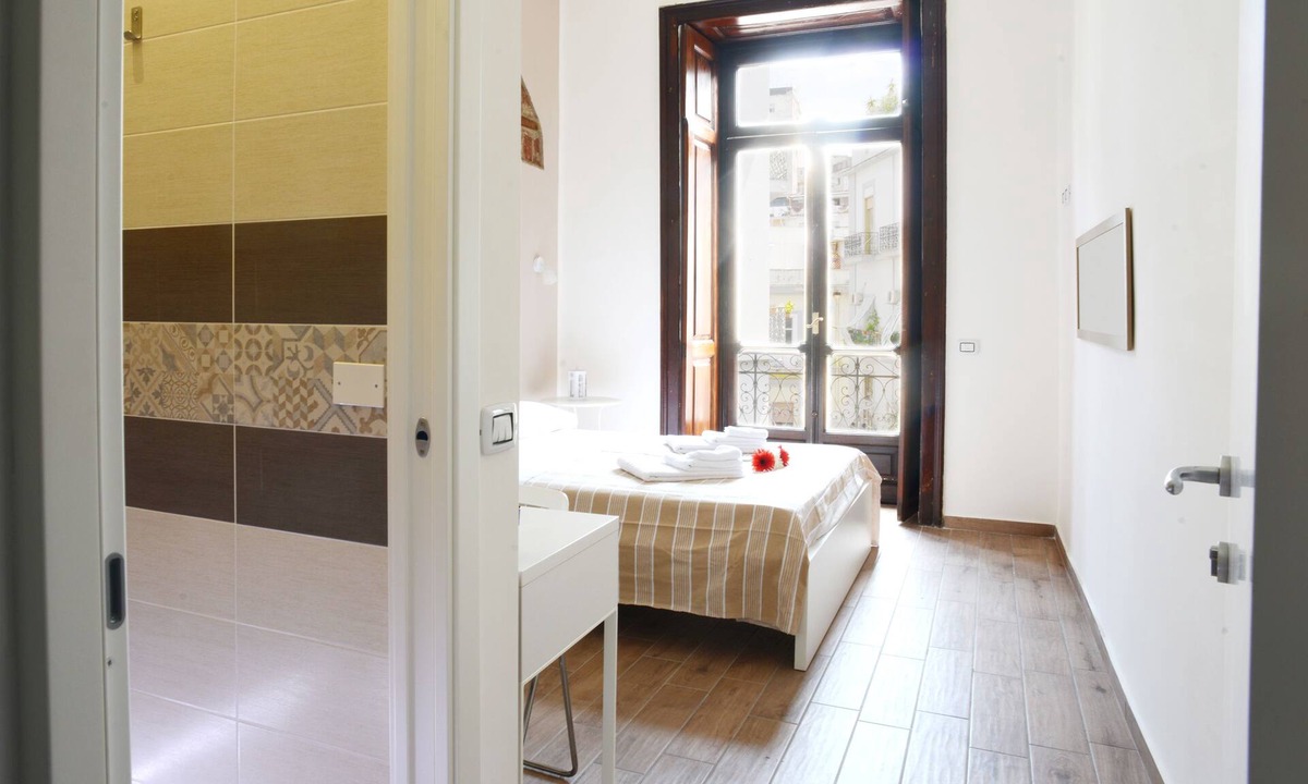 Naples City Centre Bed & Breakfast | Vic' Street B&B