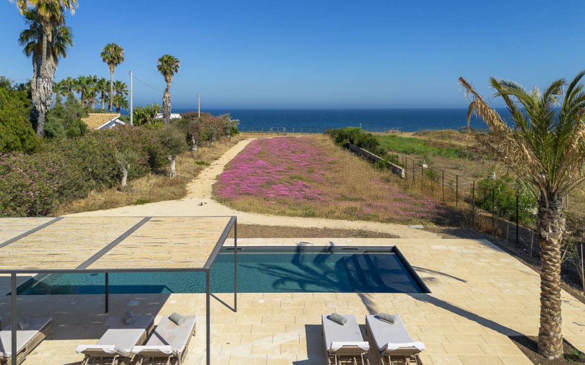 Avola Villa | Villa ∙ 5 bedrooms ∙ 10 guests