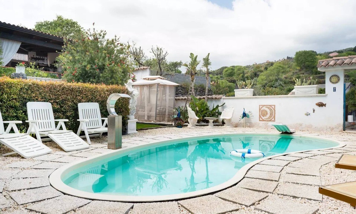 Santa Venera-Portosalvo Villa | Villa "Ai Confini dell' Etna Private Pool" with Sea View & Wi-Fi