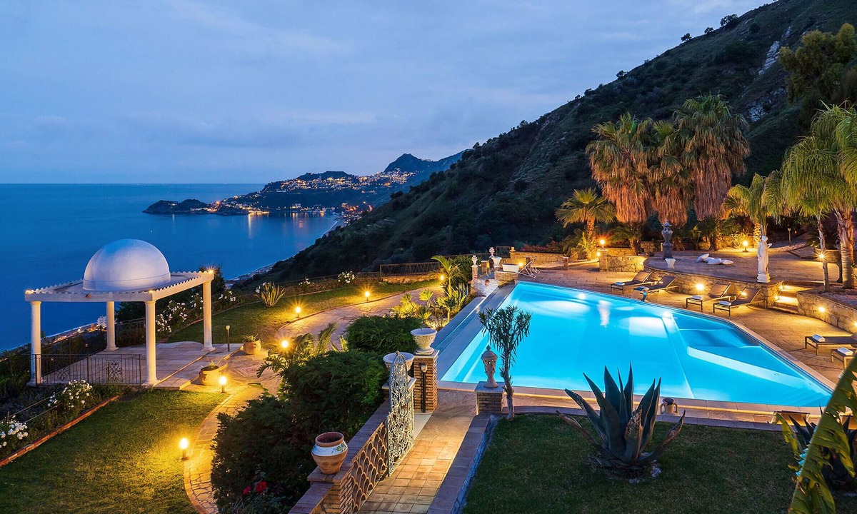 Letojanni Villa | Villa Arancia with pool Letojanni Sicilia