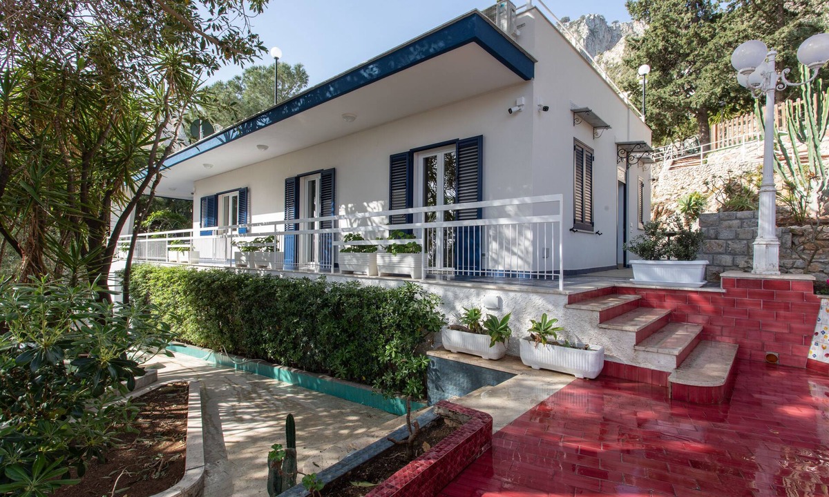 Addaura Apartment | Villa Aurora Mondello Addaura ~ Mondello apartment