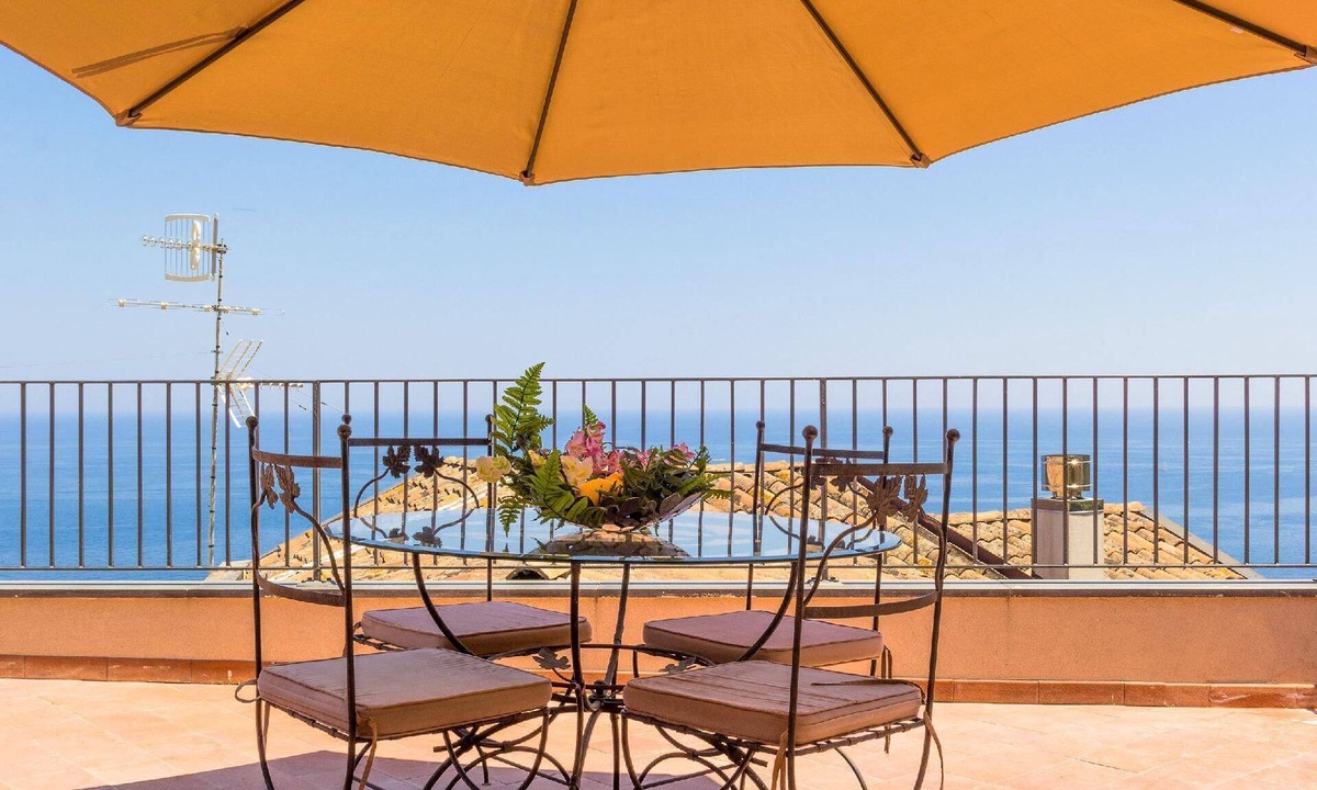 Acireale House | Villa Battiato - home n pool