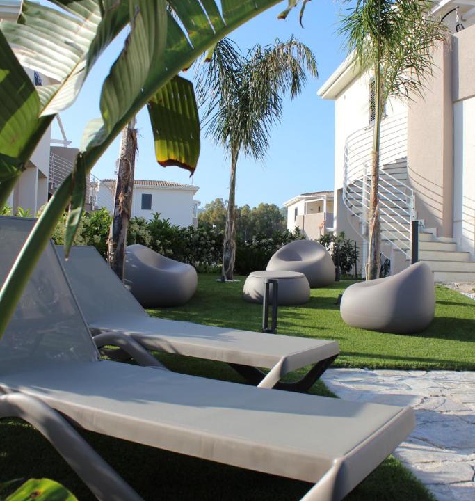 Campofelice di Roccella Villa | Villa Bianca Luxury SPA Sea view near Cefalù