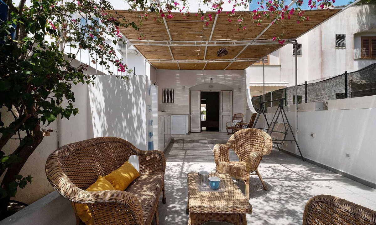 Rivabella Villa | Villa 'Bicos' with Private Garden, Balcony and Air Conditioning