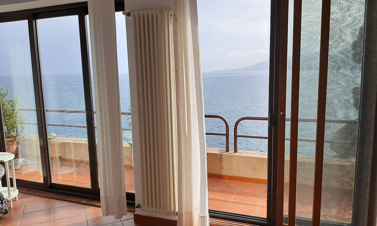 Cefalu Apartment | Villa by the sea