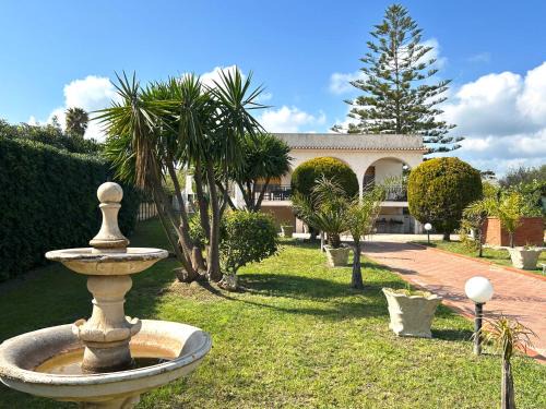 Gallina Villa | "Villa Cala Bianca" near the sea, parking e wifi