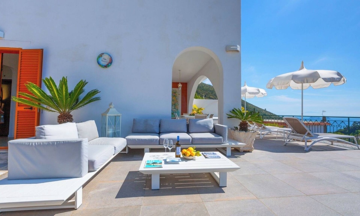 Sirenuse Villa | Villa Carmela, with private pool and tennis court