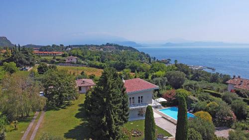 Solarolo Villa | Villa Cavallino nero