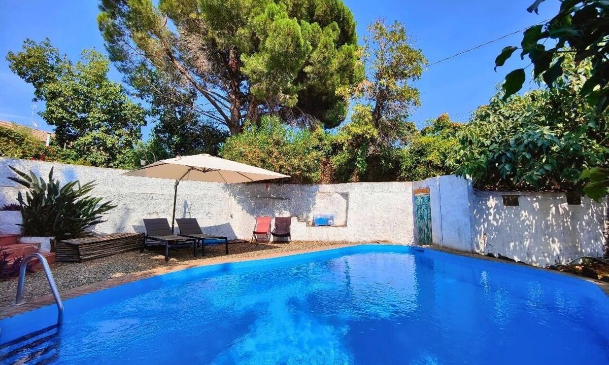 San Pietro Clarenza House | Villa Clarenza - Holiday Home