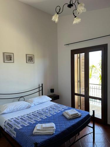 Valderice Villa | Villa del Conte Holidays