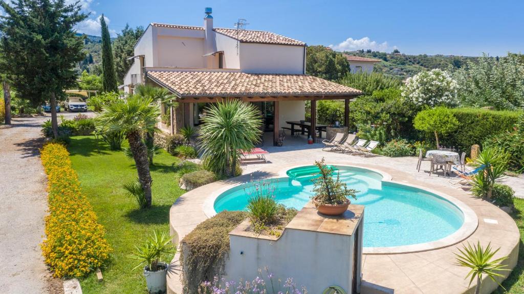 Campofelice di Roccella Villa | Villa Deluxe
