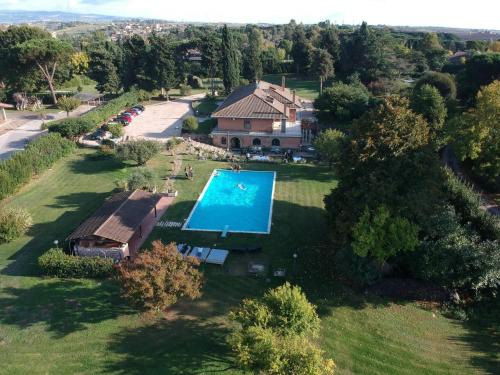 Centro Giano Villa | Villa Elena - Luxury Mansion in Rome
