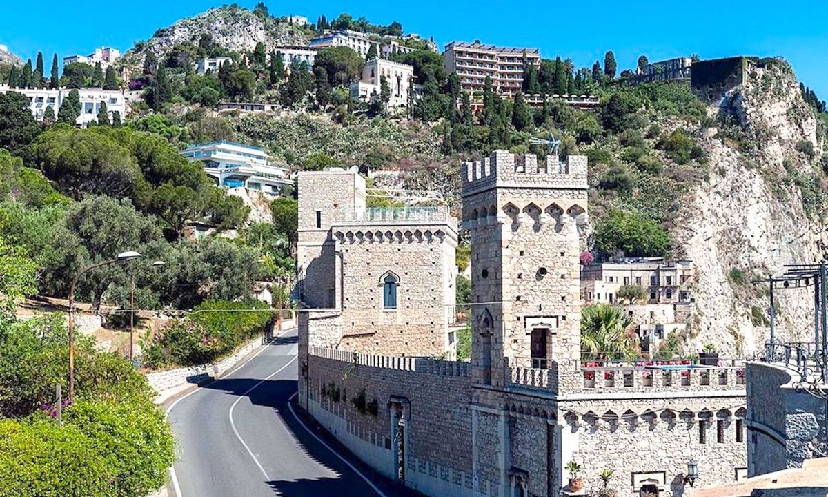 Taormina Villa | VILLA ELEONORA TAORMINA ISOLA BELLA Sea View Terrace + Small Pool with Jacuzzi