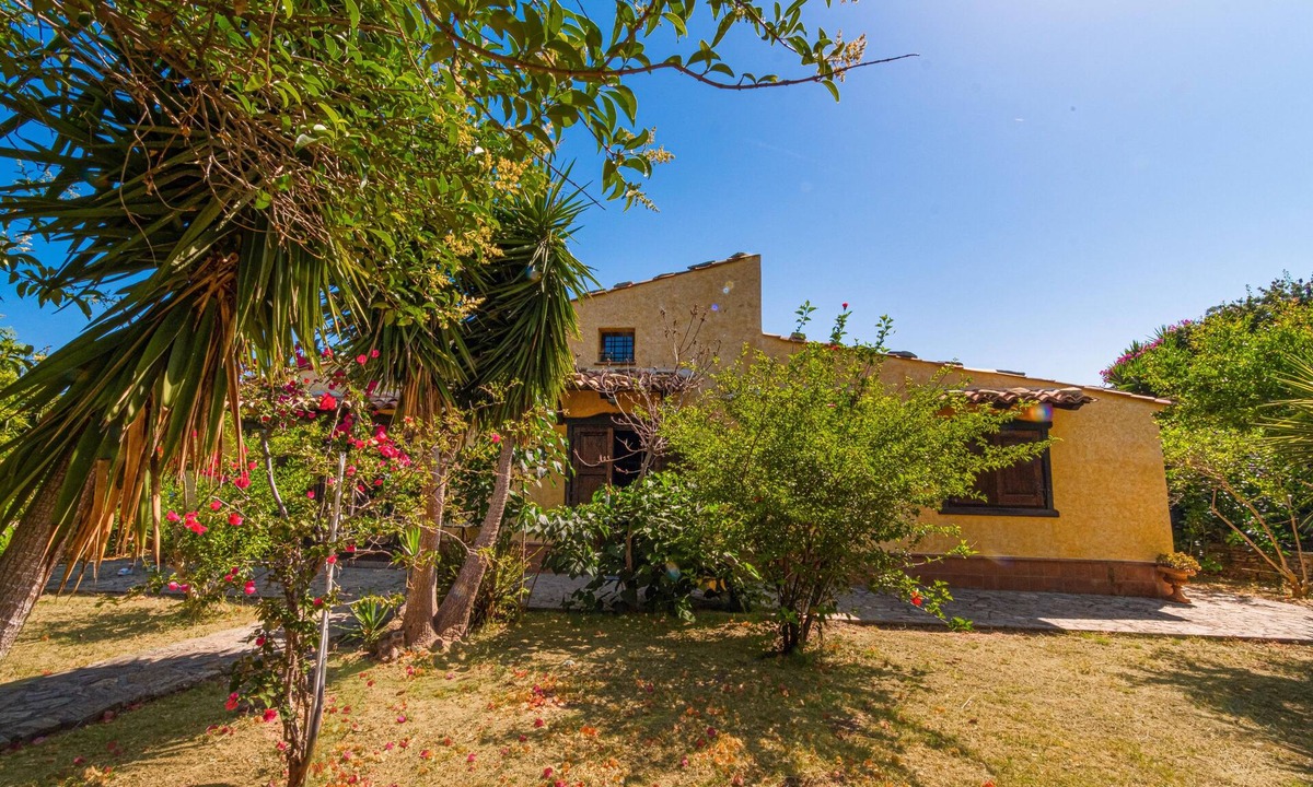 Sant'Agata di Militello Cottage | Villa Fratantoni con Accesso Diretto Alla Spiaggia