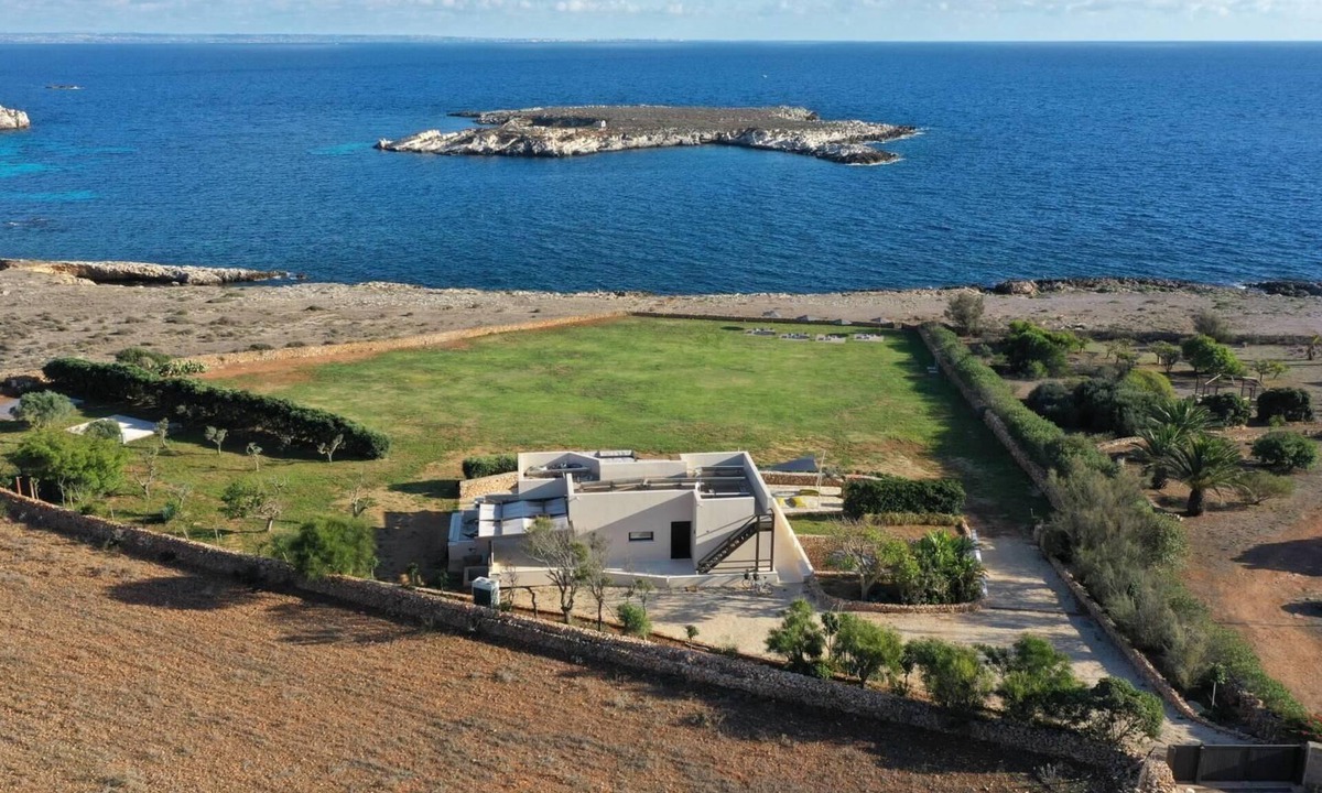 Favignana Villa | Villa Fronte Mare Stornello 1 - .