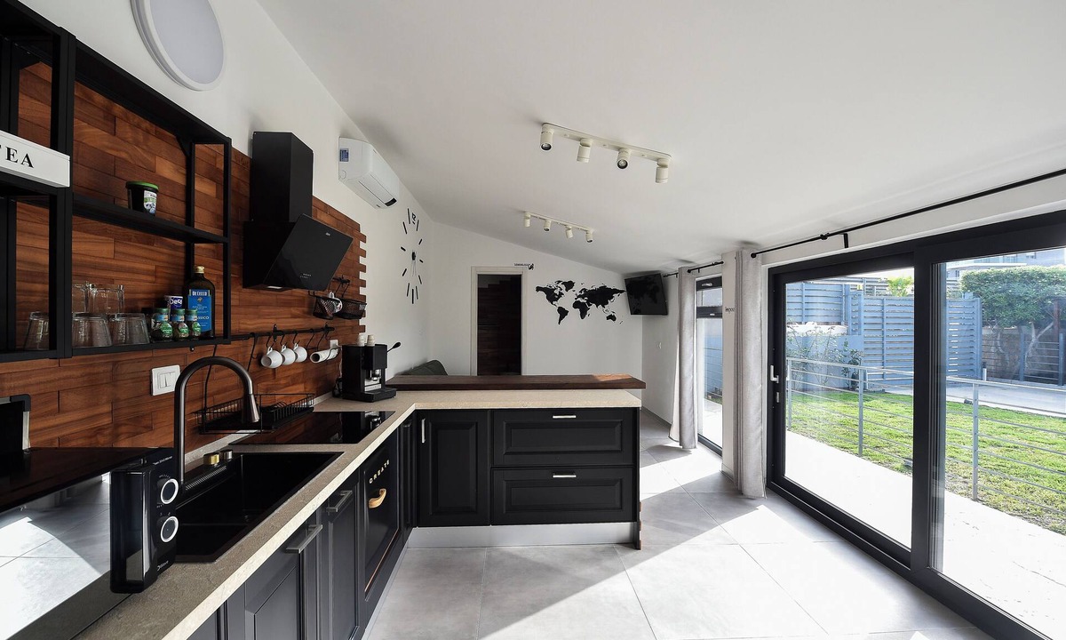 Salerno Villa | Villa Harmonia - Private apartment in Villa in Salerno 5 minutes from sea