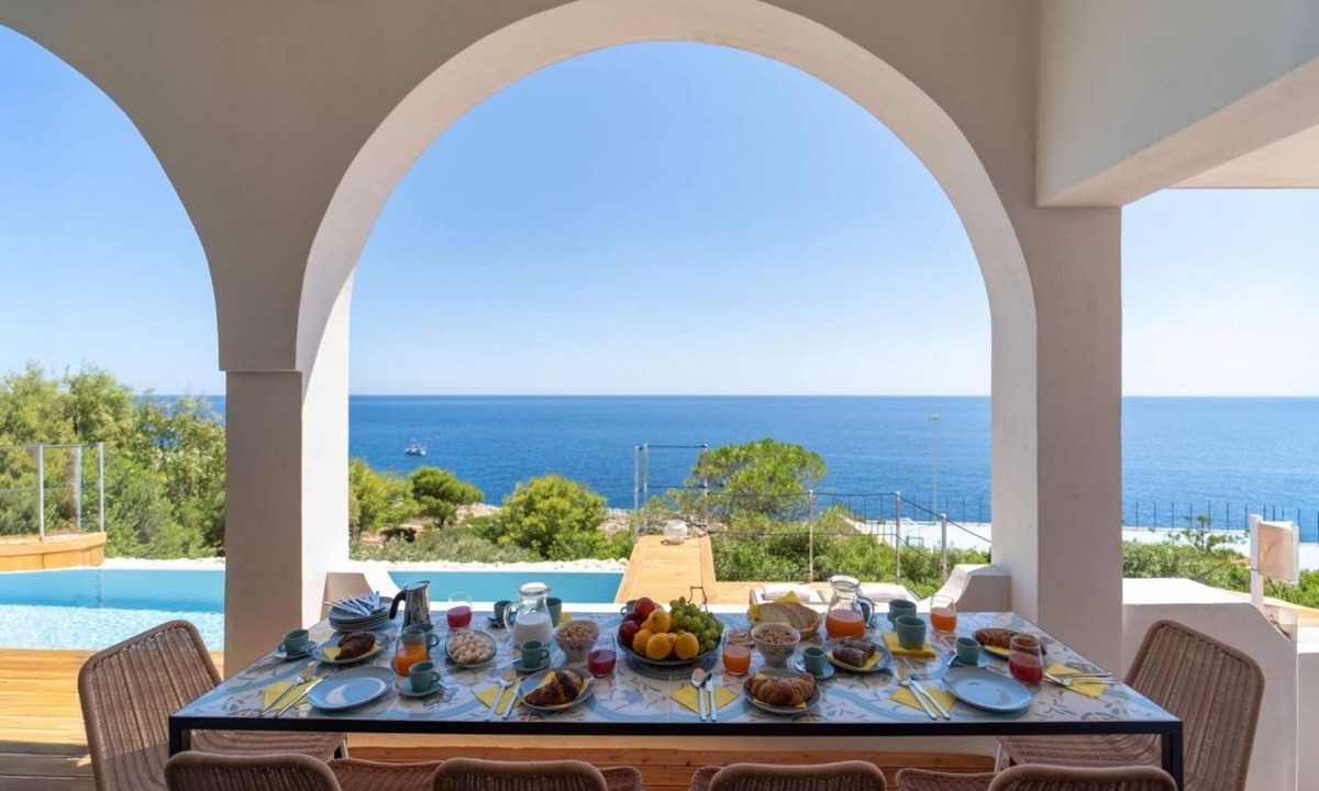 Plemmirio Villa | Villa Horama - Waterfront with Infinity Pool