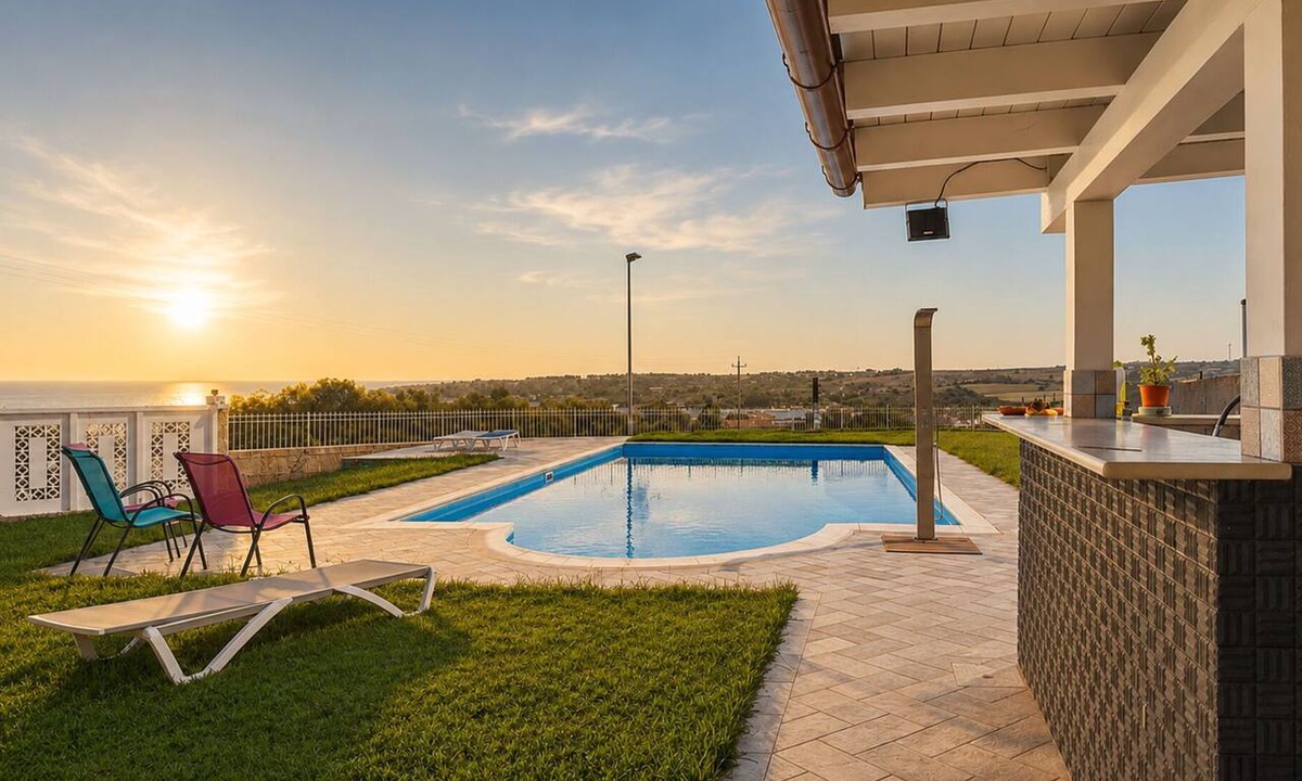 Brucoli Villa | Villa in Brucoli with 5 bedrooms sleeps 13