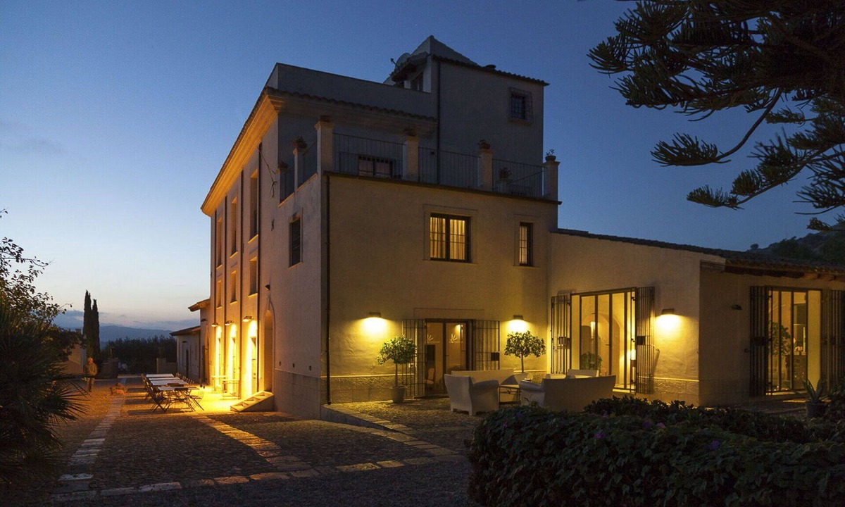 Palma di Montechiaro Villa | Villa in Gaffe with 19 bedrooms sleeps 36