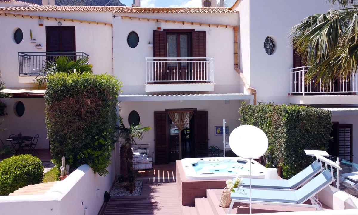 Macari Villa | Villa Anemos Luna San Vito Lo Capo with exclusive Jacuzzi