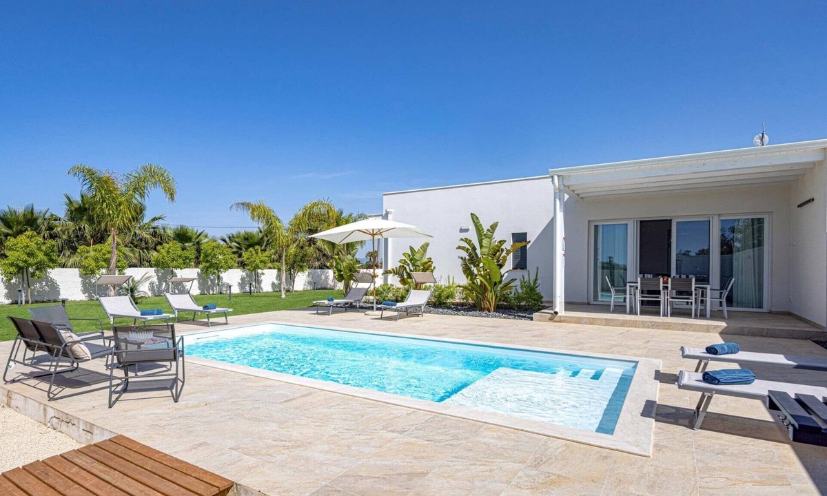 Santa Maria del Focallo Villa | Villa Ares by Villa Plus