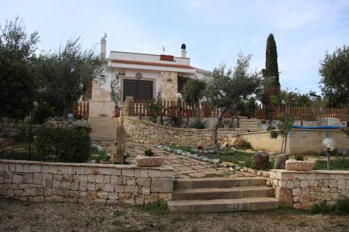 Conversano Villa | villa lanterna