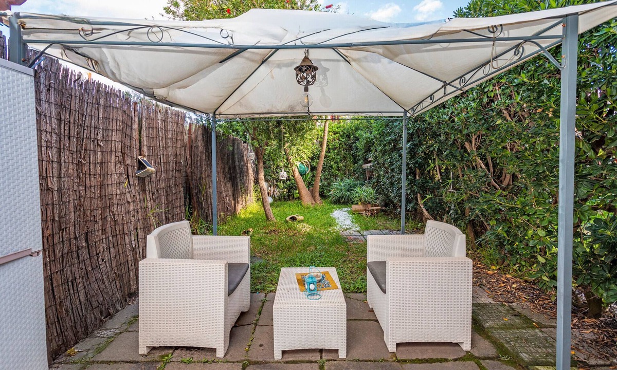 Fondachello Villa | Villa 'Marecalmo Holiday House' with Private Terrace, Wi-Fi and Air Conditioning