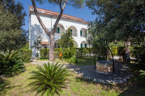 Lama Bed & Breakfast | Villa Marta