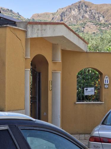 Savoca Apartment | Villa Mary Sol