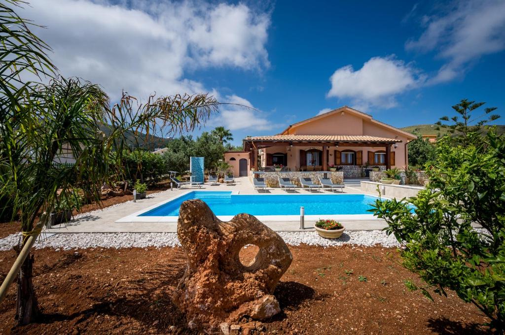 Castellammare del Golfo Villa | Villa Mirto