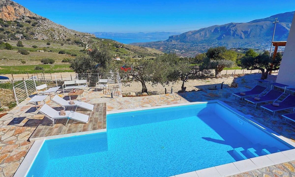 Castellammare del Golfo Villa | VILLA MONTEMAR