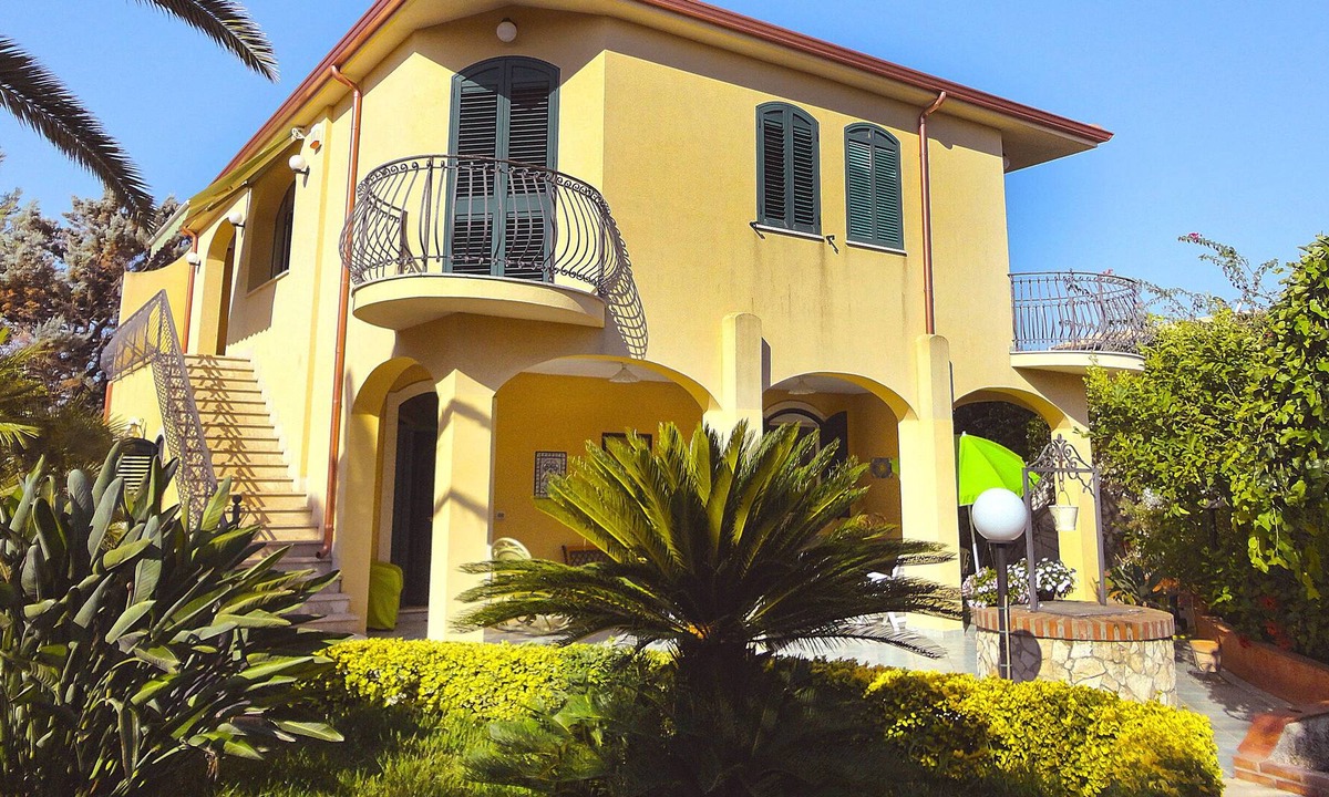San Lorenzo Villa | Villa Rosanna, independent, 200 square meters a few steps from the sea - 3 km from Marzamemi
