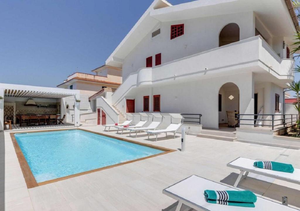 Santa Maria del Focallo House | Villa Rosimeli con Piscina a 150 mt dal mare
