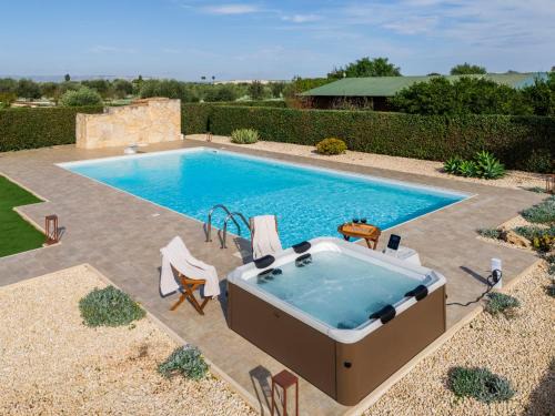 Syracuse Villa | Villa Sambucia - Private Sicilian Charm Villa - Outdoor Whirlpool & Solarium