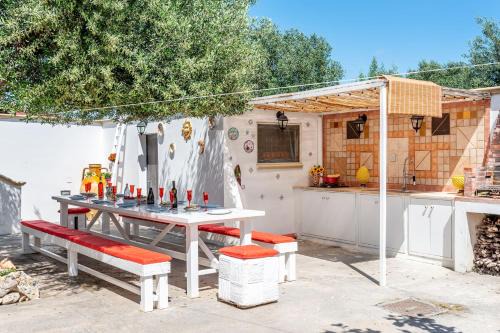 Sava Villa | Villa Simone Vacation Villa With Garden - Happy Rentals