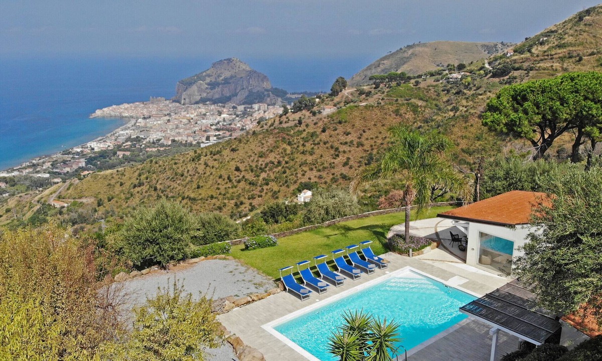 Cefalu Villa | Villa Splendida 8 by Massimo Villas